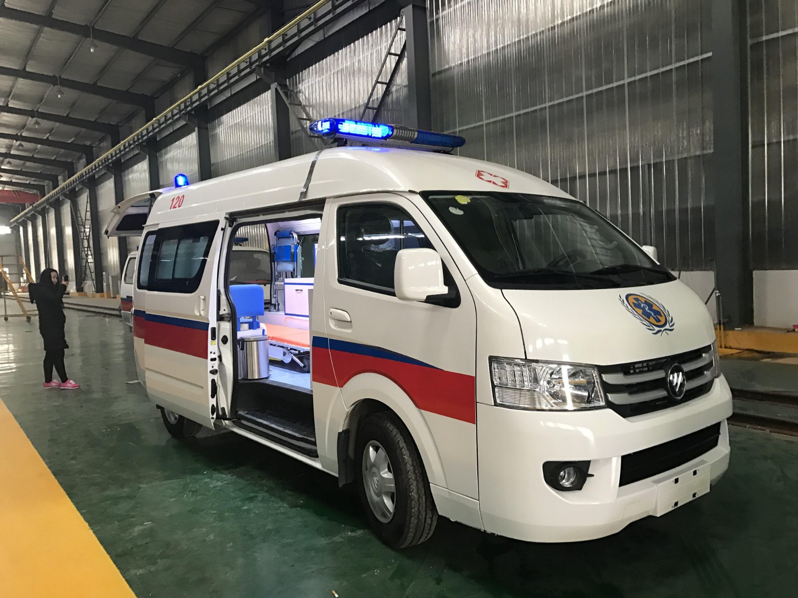 石棉县救护车转院